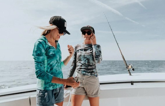 The 9 Best Fishing Apparel Manufacturers In USA 2025